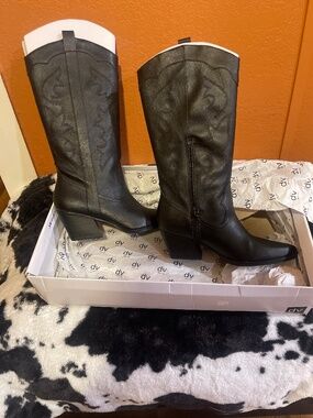 DV / DOLCE VITA BOOTS